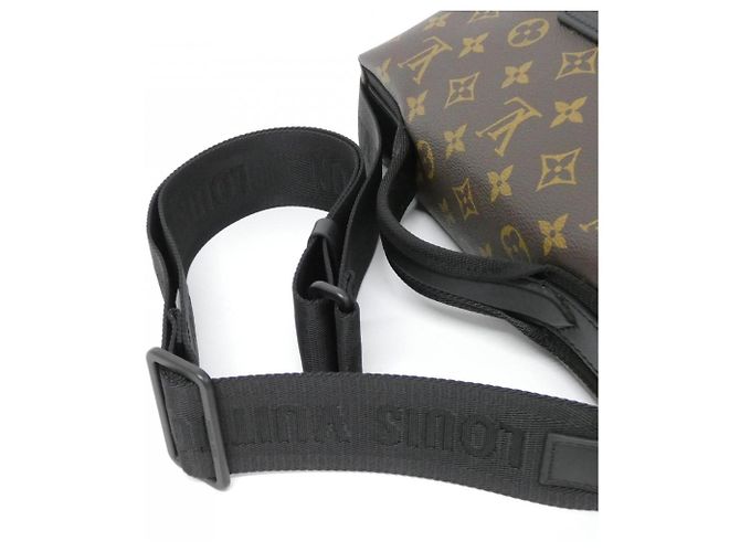 Borsa a tracolla Louis Vuitton Monogram Macassar LV Trail Marrone - vista 5