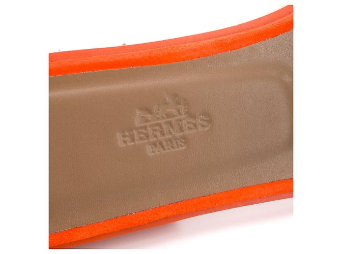 HERMÈS - Sandali Aloha Hermès in suede arancione (T37.5) - vista 5