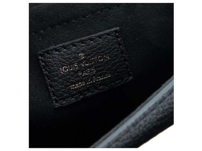 LOUIS VUITTON - Borsa a Spalla Lockme Tender Louis Vuitton in pelle granulata nera Nero - vista 7