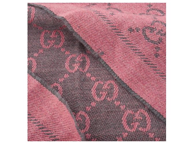 GUCCI - Sciarpa GG Gucci in lana grigia e rosa - vista 3