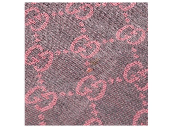 GUCCI - Sciarpa GG Gucci in lana grigia e rosa - vista 4