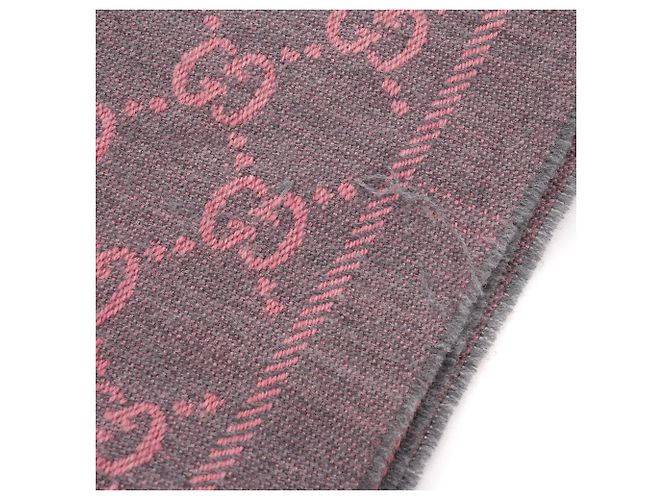GUCCI - Sciarpa GG Gucci in lana grigia e rosa - vista 5