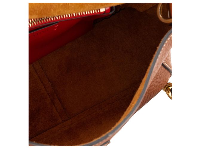 Valentino Garavani VALENTINO - Borsa a tracolla VSling Valentino in pelle martellata marrone - vista 10