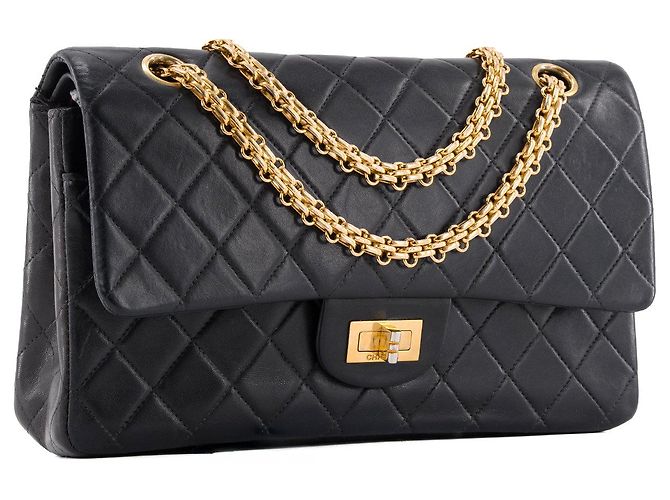 CHANEL - 2.55 Chanel Umhängetasche aus glattem marineblauem und braunem Leder - Ansicht 2