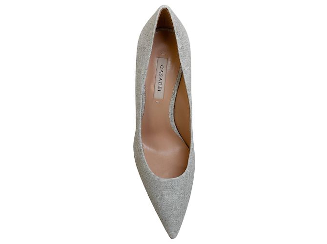 Silberne Glitzer-Stoff-Pumps von Casadei - Ansicht 4