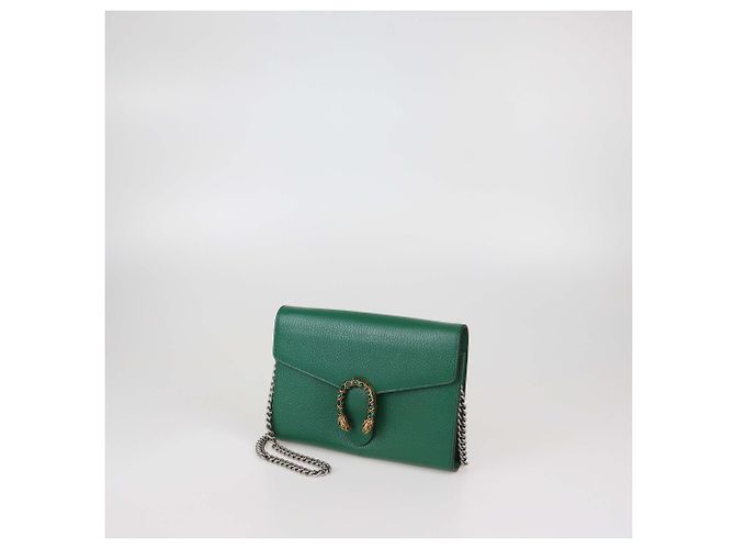 Cartera Gucci de cuero verde con cadena Dionysus de cristal - vista 2
