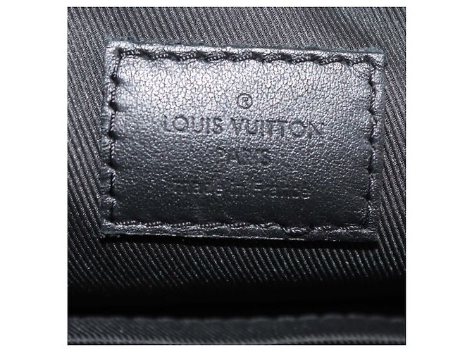 Borsa Messenger Duo in Pelle Monogram Shadow Nera Louis Vuitton Nero - vista 5