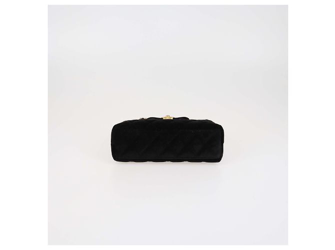 Borsa Mini Kelly in Velluto Nero Trapuntato di Chanel - vista 4