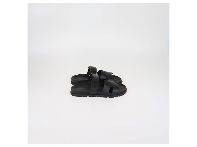Sandali Chypre in pelle nera Hermès Nero - vista 3
