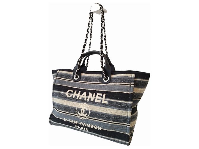 Borsa Tote Chanel Deauville in tela a righe blu navy e beige - vista 3