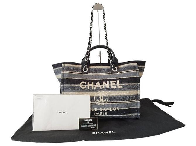 Borsa Tote Chanel Deauville in tela a righe blu navy e beige - vista 9