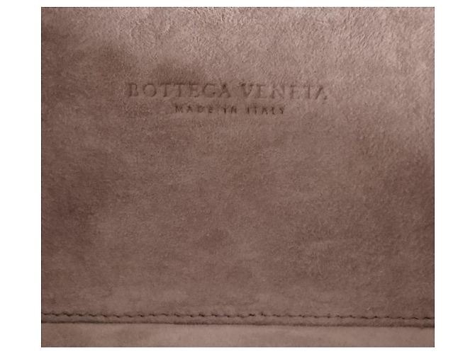 Pochette Bottega Veneta Knot in Coccodrillo Verde con Chiusure e Angoli in Argento Vera - vista 10