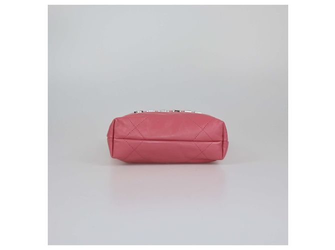 Borsa Mini 22 in Pelle Trapuntata Rosa di Chanel - vista 4