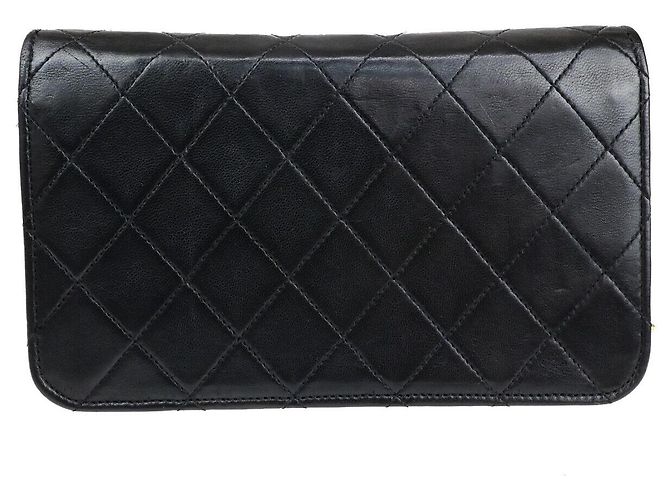 Wallet On Chain Cartera Chanel en cadena de cuero acolchado Negro - vista 2