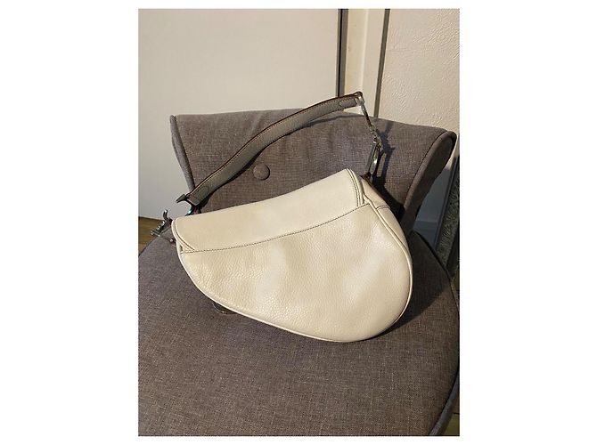 Borsa Dior Saddle in pelle bianca Bianco sporco - vista 3