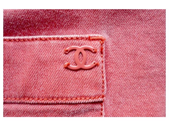 CHANEL Short Coral Denim Jacket Size 40 Excellent Condition - view 7