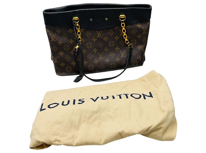 Borsa Pallas Chain Shopper Monogram in tela Louis Vuitton marrone / nera - vista 11