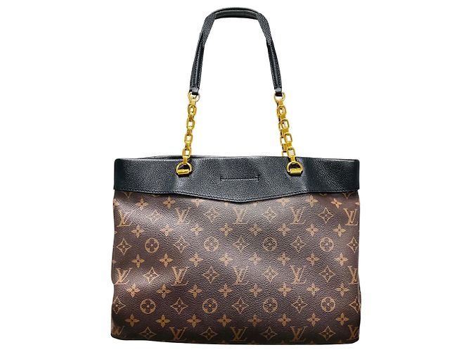Borsa Pallas Chain Shopper Monogram in tela Louis Vuitton marrone / nera - vista 3