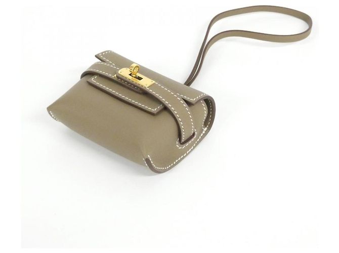 Charm per borsa Hermès Kelly Festival Beige Taupe - vista 3