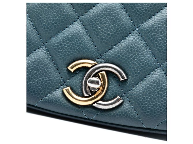 Chanel Blau Kleine Gequiltete Caviar Tasche mit Lappen für Freizeit - Ansicht 5