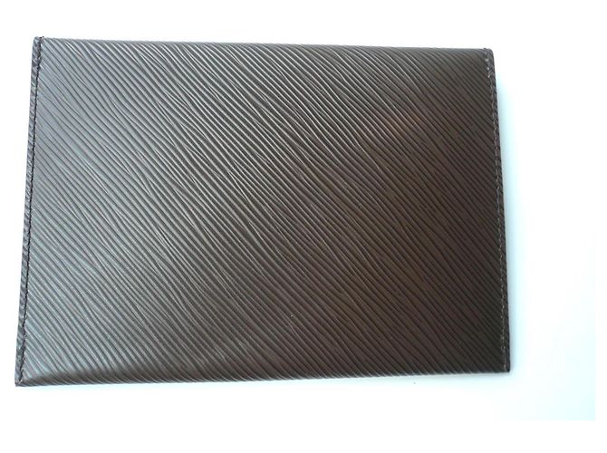 LOUIS VUITTON Pochette in pelle Epi MARRONE NUOVA - vista 4
