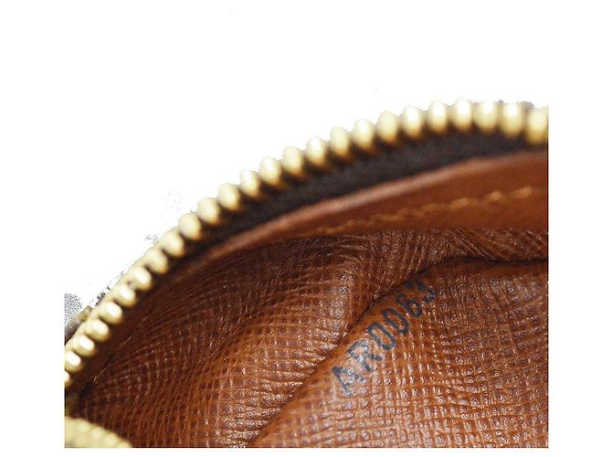 Louis Vuitton Nil Messenger Bag aus Monogramm-Canvas 28 Braun - Ansicht 5