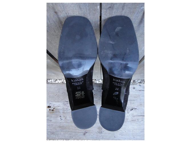 Stivaletti Max Mara Neri in Camoscio Nero - vista 7