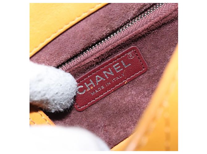 Borsa a tracolla Chanel in pelle trapuntata Arancione - vista 7