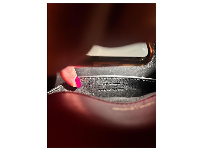 Yves Saint Laurent Vicky Pochette in Vernice Rossa Rosso - vista 15