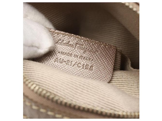Borsa a Spalla Vala in Nylon Salvatore Ferragamo Beige - vista 7