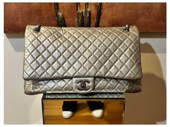 Borsa Chanel Classic XXL Airlines Pelle Caviar Argento - vista 10