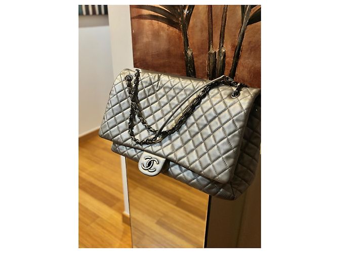Borsa Chanel Classic XXL Airlines Pelle Caviar Argento - vista 3