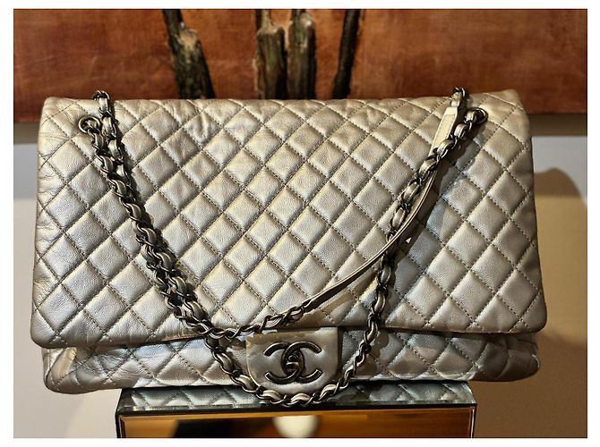 Borsa Chanel Classic XXL Airlines Pelle Caviar Argento - vista 9
