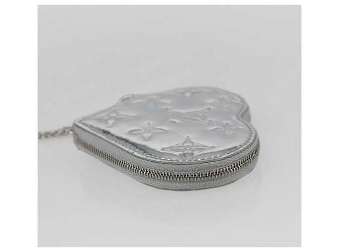 Monedero en forma de corazón Louis Vuitton Monogram Miroir PVC Plata - vista 3