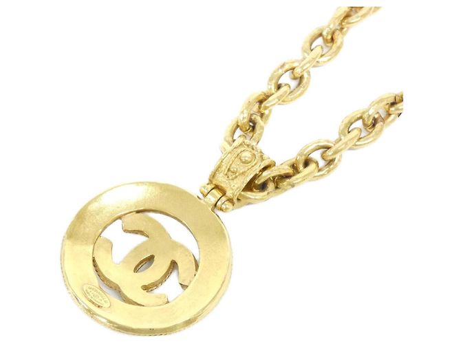 Collana Chanel con pendente dorato D'oro - vista 3