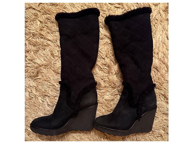 Moncler Black Suede Winter Boots Lambskin Lining - view 14