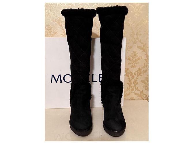 Moncler Black Suede Winter Boots Lambskin Lining - view 2