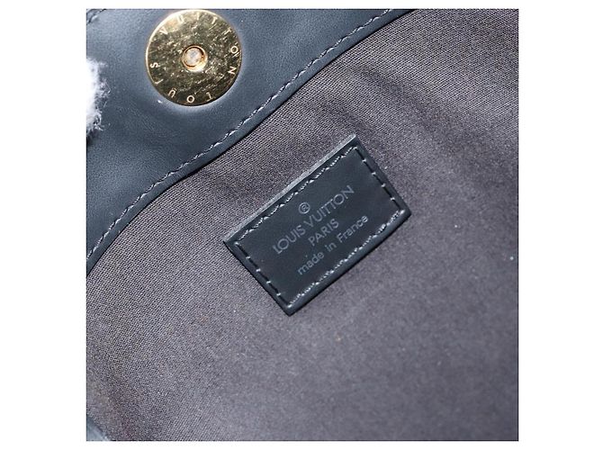 Borsa Louis Vuitton Mandara in pelle Epi GM Nero - vista 6