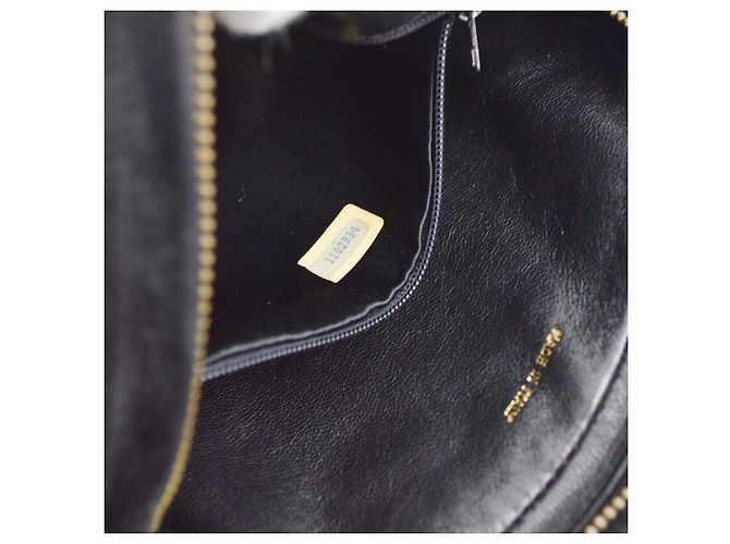 Mini catena rotonda in suede nero CC di Chanel - vista 5