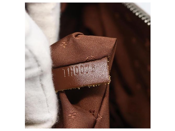 Bolsa Louis Vuitton Suhali Lockit em couro MM Marrom - vista 7