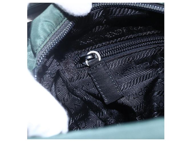 Borsa Tote Prada in nylon verde argento Auth BA7499 - vista 20