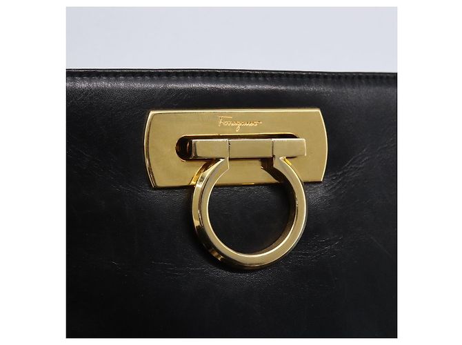 Borsa Tote Gancini in pelle nera e oro Salvatore Ferragamo Auth 149270 Nero D'oro - vista 14