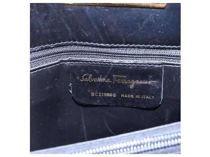 Borsa Tote Gancini in pelle nera e oro Salvatore Ferragamo Auth 149270 Nero D'oro - vista 15
