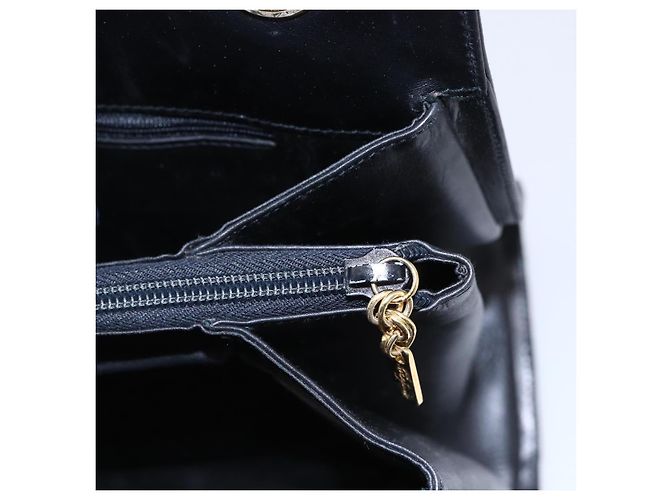 Borsa Tote Gancini in pelle nera e oro Salvatore Ferragamo Auth 149270 Nero D'oro - vista 16