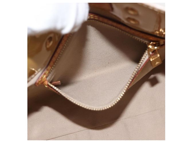 LOUIS VUITTON Monogram Vernis Reade PM Hand Bag Beige M91334 LV Auth BA6262 - view 20
