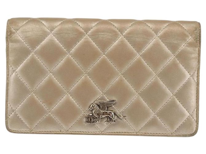 CHANEL Cartera Larga Matelassé de Piel de Cordero Oro CC Auth 143008 Dorado - vista 13