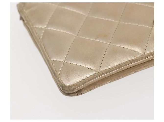 CHANEL Cartera Larga Matelassé de Piel de Cordero Oro CC Auth 143008 Dorado - vista 14