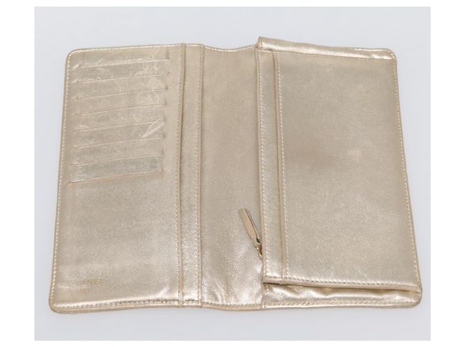 CHANEL Cartera Larga Matelassé de Piel de Cordero Oro CC Auth 143008 Dorado - vista 9