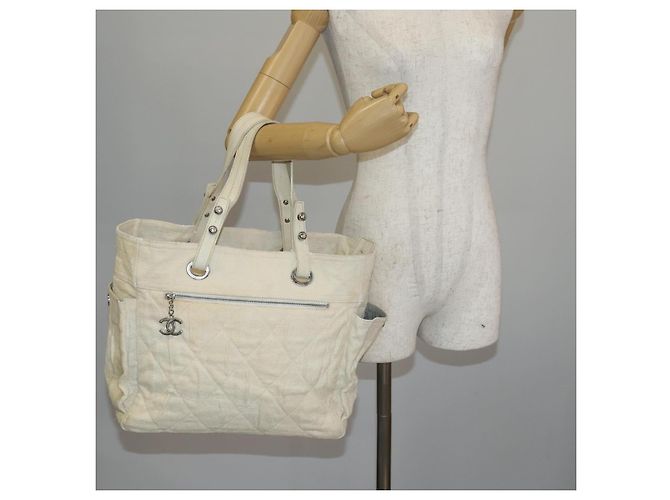 CHANEL Paris Biarritz GM Sac Tote Toile Enduite Blanc Argent CC Auth 142940 Argenté - vue 26