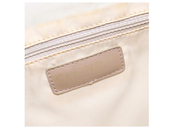 CHANEL Nuova Borsa Tote da Viaggio Nylon Beige Oro CC Auth 143978 D'oro - vista 17